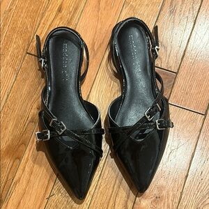 Madden Girl Delilah Flat